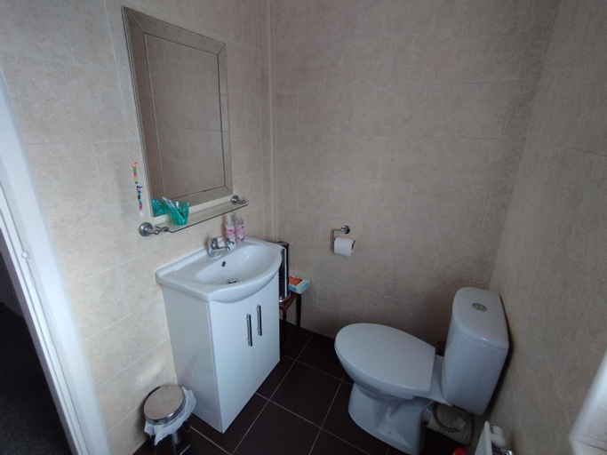 Others 4, Homely Wee House, Belfast