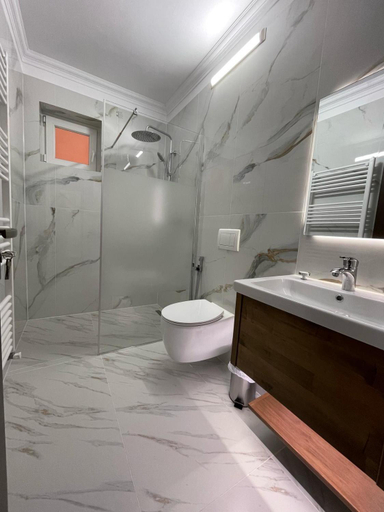 Bathroom 4, Country house Egomer, Carpinet