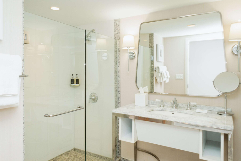 Bathroom 4, Hanover Inn Dartmouth, Grafton