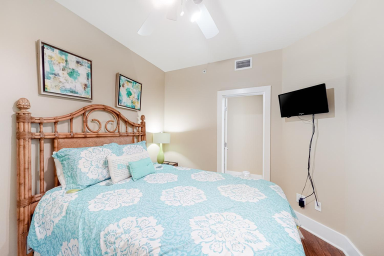 Others 4, Caribe Resort, Escambia