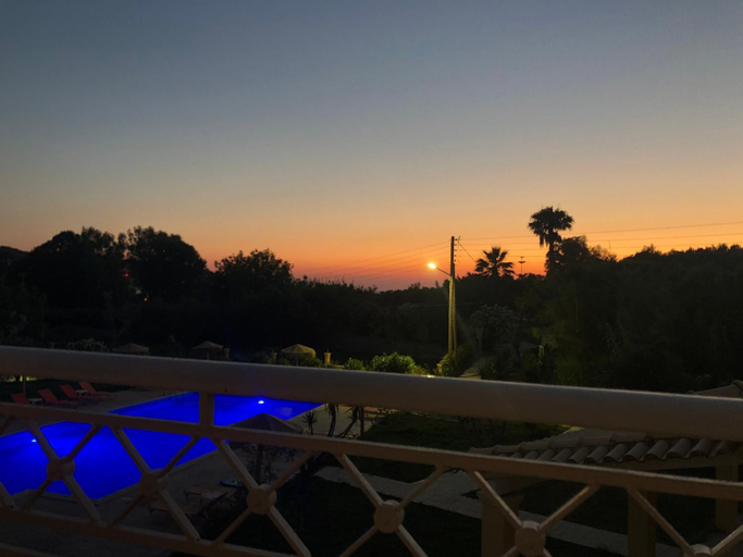 Others 3, Mythos apts rentit, Ionian Islands