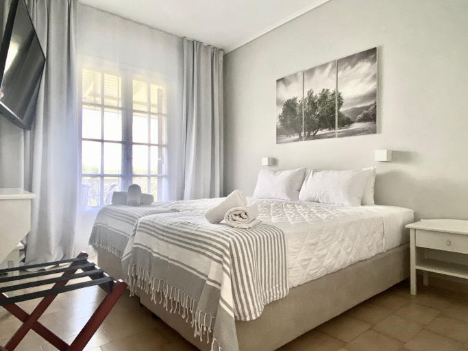 Bedroom 2, Villa Clelia, Ionian Islands