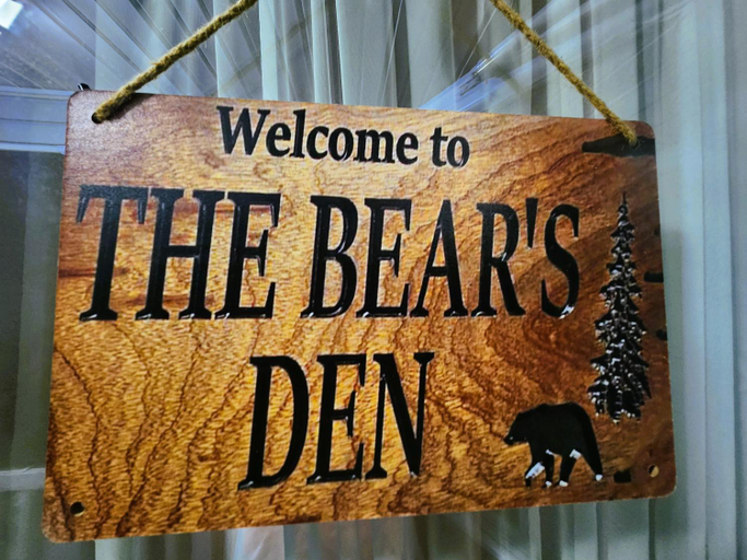 Others 4, Bear's Den, Pamlico