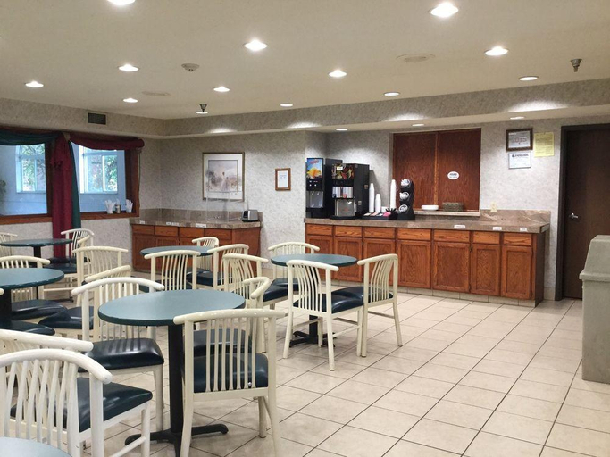 Food & Drinks 5, Americas Best Value Inn Suites St Charles St Louis, Saint Charles
