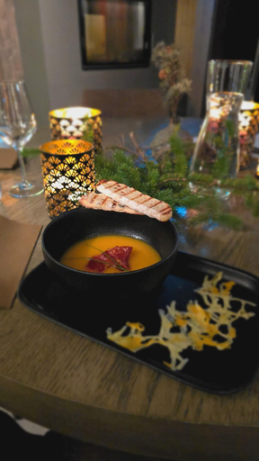 Food & Drinks 5, Hemmingodden Lodge, Vestvågøy