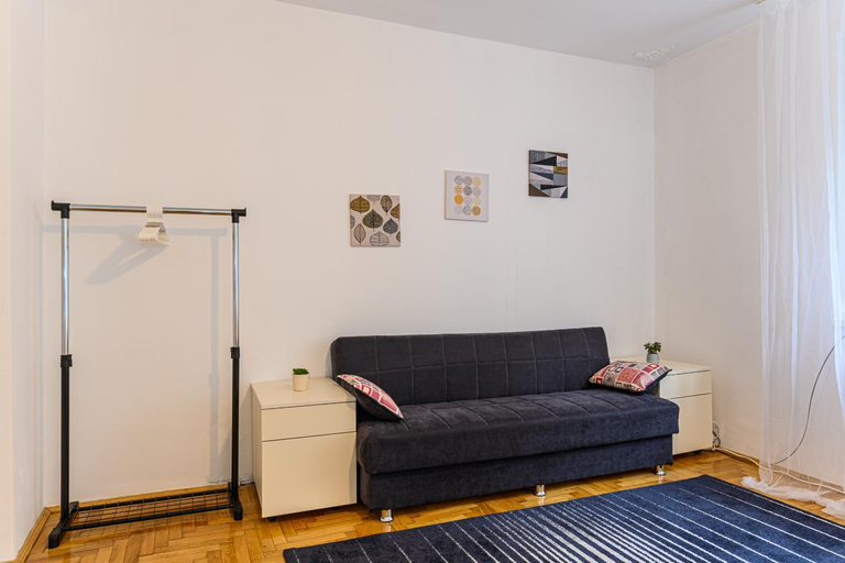 Others 5, Casa Alemar, Brasov