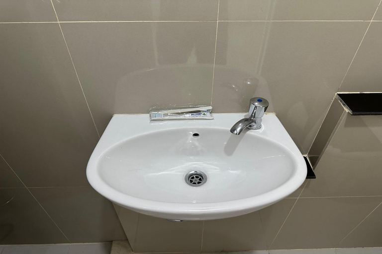 Bathroom 4, Majestic Point Serpong by Nature, Tangerang