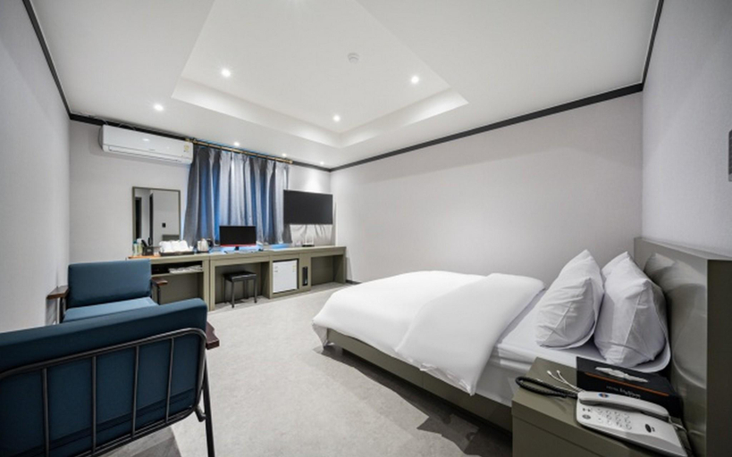 Others 3, Siheung Hotel Elysium, Siheung