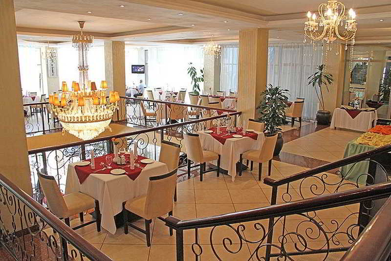 Food & Drinks 5, Bole Ambassador Hotel, Addis Abeba