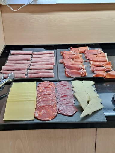 Food & Drinks 3, Hostal Fronton, Madrid