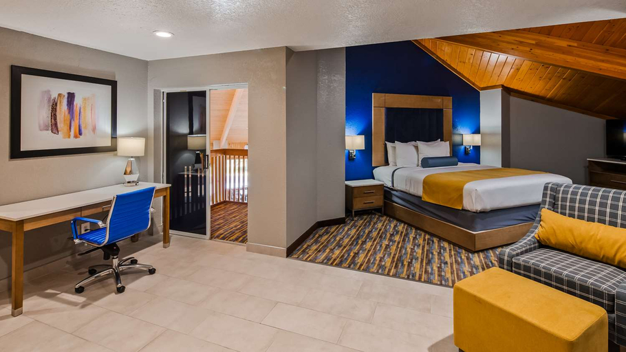 Bedroom 2, Best Western DeWitt, Clinton
