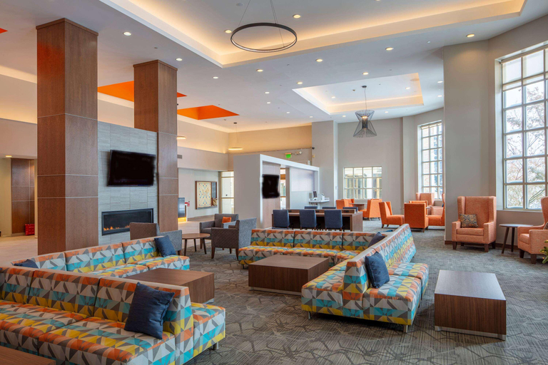 Public Area 2, Collegian Hotel & Suites Trademark Collection, Onondaga