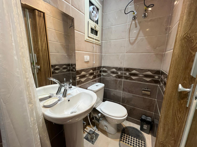 Bathroom 3, La Quinta Beach Resort Hurghada, Al-Ghurdaqah