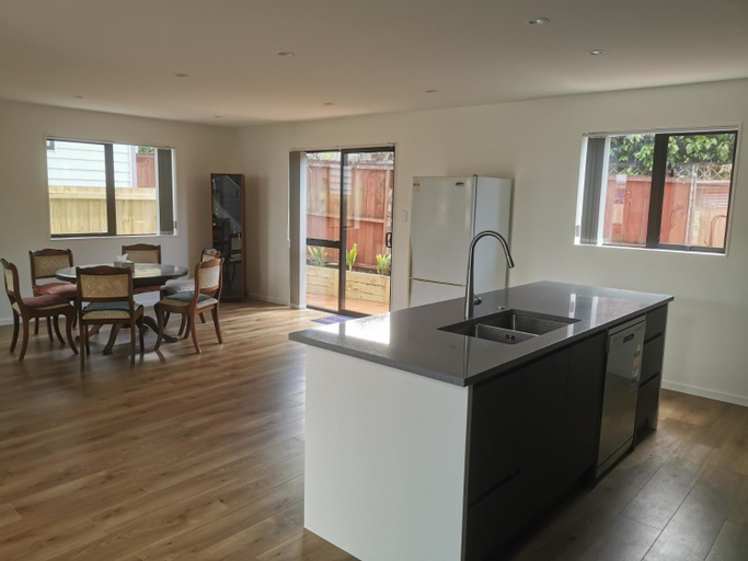 Others 3, Lovely House in Central Papatoetoe, Manukau