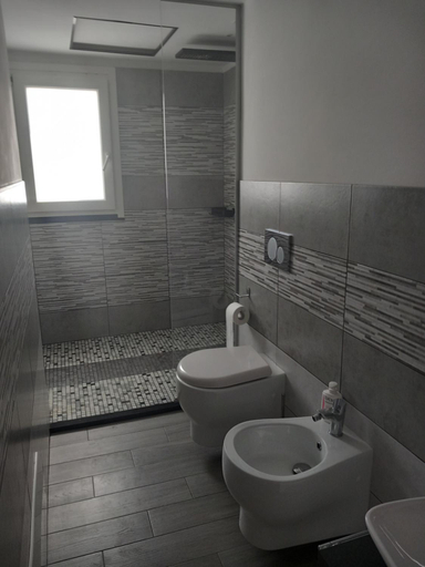 Others 5, Chromotherapy room con bagno in camera, Cagliari