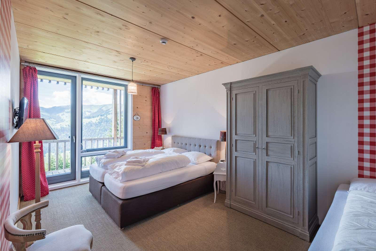 Bedroom 3, Top Rinderberg Swiss Alpine Lodge, Obersimmental