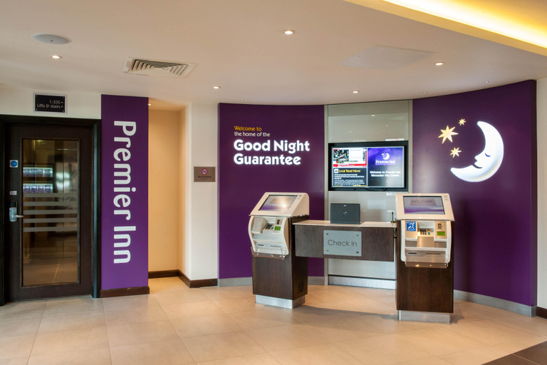 Public Area, Premier Inn Worcester City Centre, Worcestershire