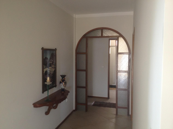 Others 5, Residencial Monte Cara