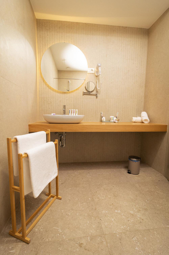 Bathroom 2, BRIC Wine & Relax, Nova Gorica