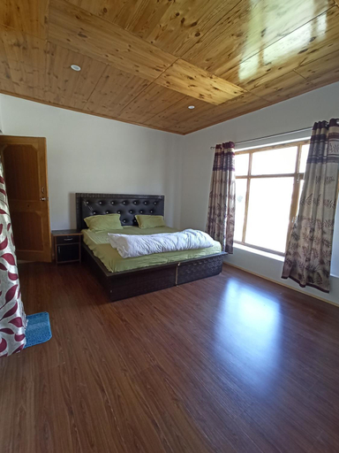 Others 5, sonam guest house, Leh