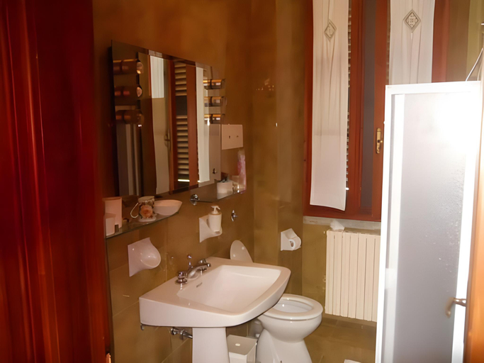 Bathroom, La Corte B&B, Brescia