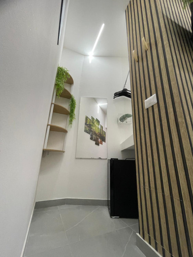 Others 5, Jungle Room, Catania