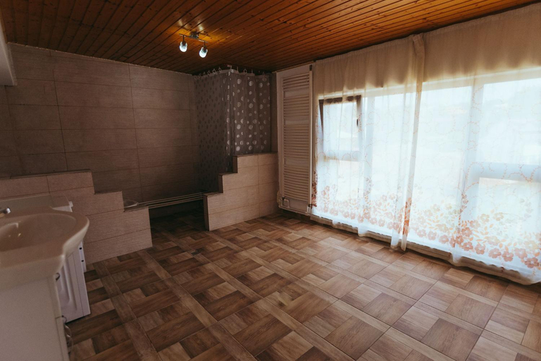 Others 4, Casa Selly, Tulcea