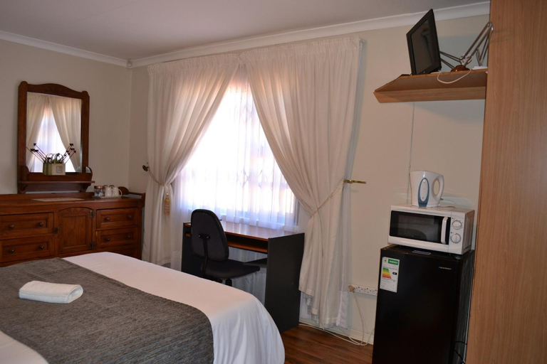 Others 3, Leago Guesthouse, Mangaung