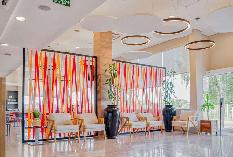 Public Area 2, Hus Hotel Dourados, Dourados
