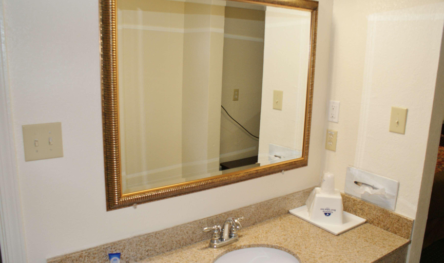 Bedroom 3, Americas Best Value Inn Ft. Jackson, Richland