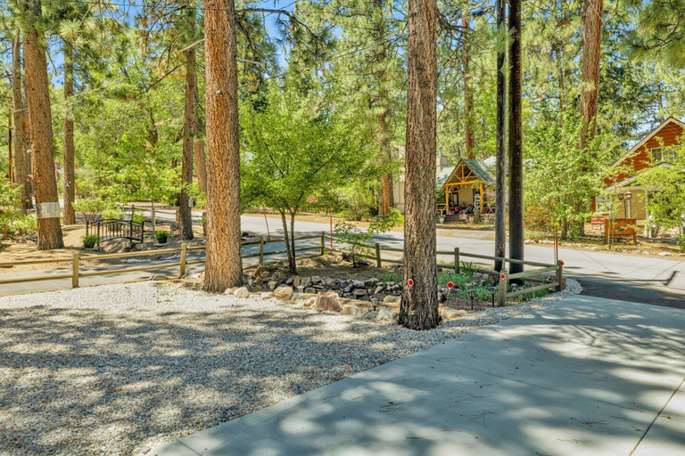 Exterior 5, Lily's Bear Cabin #2544, San Bernardino
