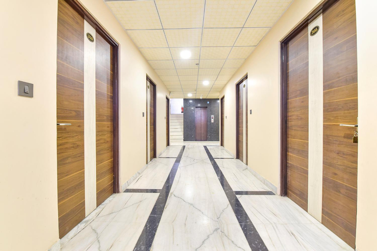 Public Area 3, Fabhotel Pearl Square, Jaipur