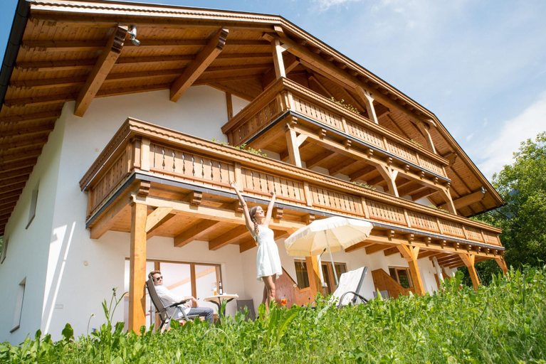 Exterior & Views 2, Hotel Weisses Rössl - Cavallino Bianco, Bolzano
