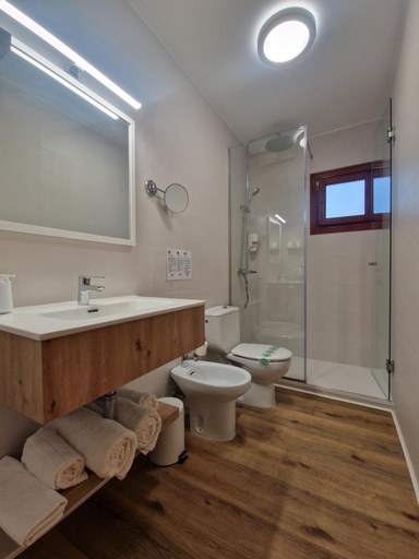 Bathroom 3, Hotel Bodegon de Peniscola, Castellón