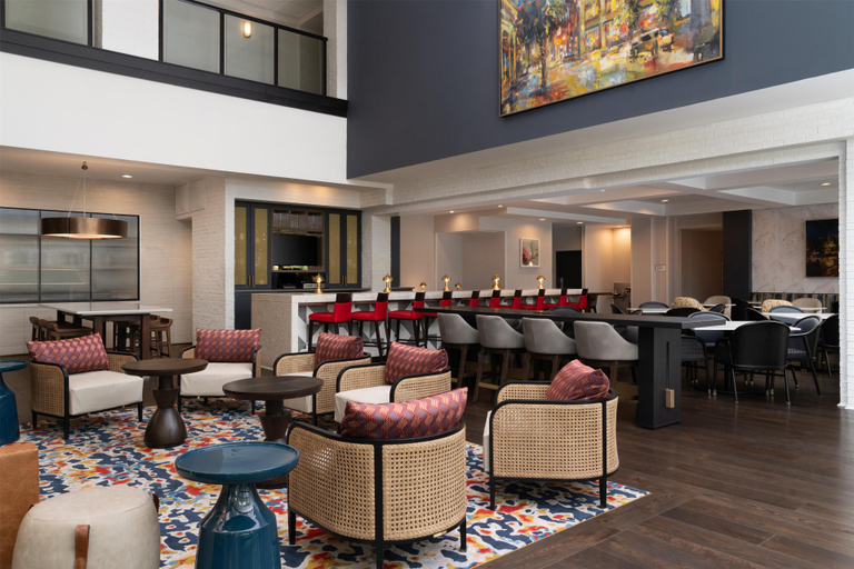 Food & Drinks 5, Hilton Garden Inn Charleston Waterfront/Downtown, Charleston