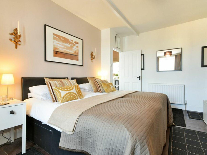Others 2, The Bakehouse Studio Suite Room Only Accommodation, Northumberland