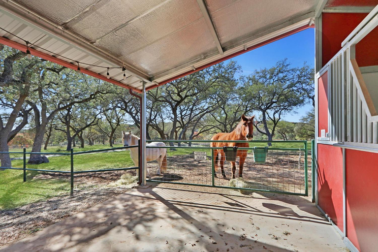 Others 3, River Lodge- Llano Suite, Hays
