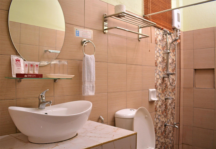 Bathroom, ZEN Rooms B.M. Road, Puerto Princesa City