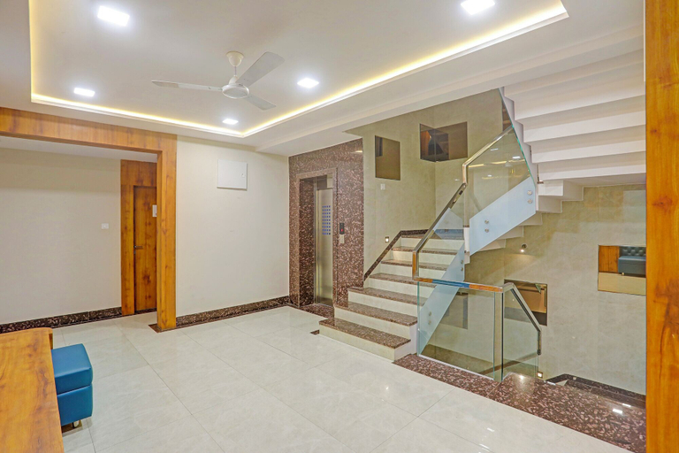 Lobby 3, Fabhotel Aura Grande, Indore