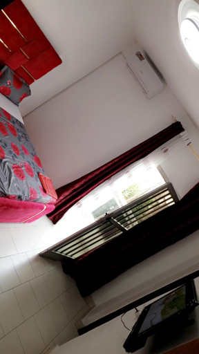 Others 5, Residence OUZA, Dakar