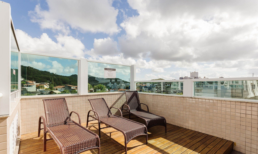 Terrace/patio, Apartment w/ Pool, 85m From Beach in Jurere Ptj203, Florianopolis