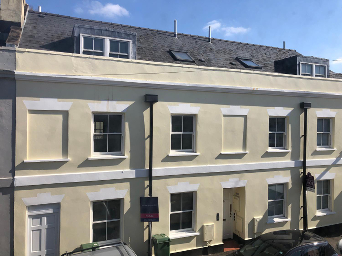 Others 3, Comfortable Modern Home,Town Center,Ground Floor,Ensuite Room D, Possible free parking, Gloucestershire