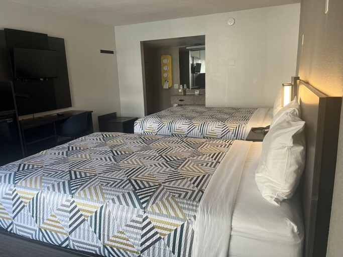 Bedroom 3, Motel 6 Glendale, AZ, Maricopa