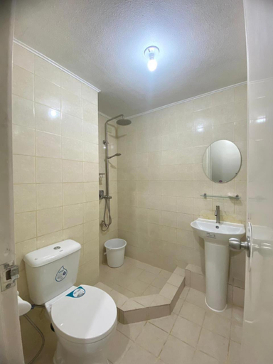 Others 4, One Oasis Ortigas Avenue Extension, Pasig City