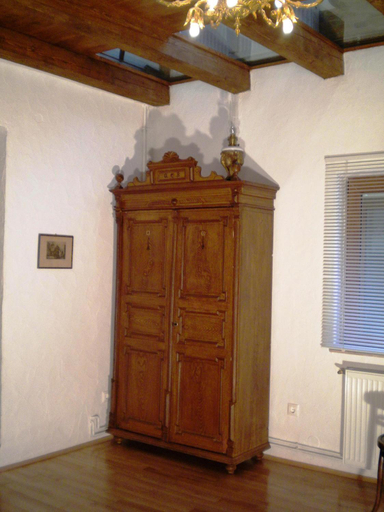 Others 5, Casa Rozelor, Brasov