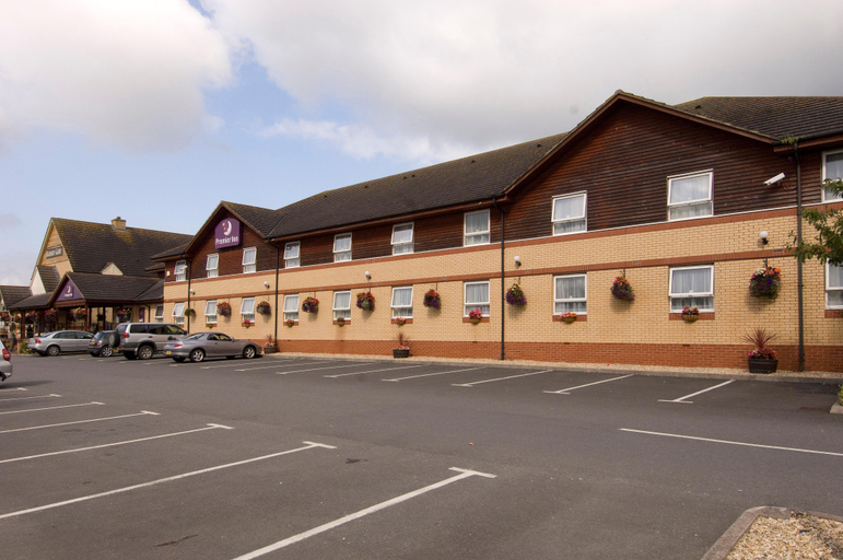 Exterior & Views 2, Premier Inn Barnstaple, Devon
