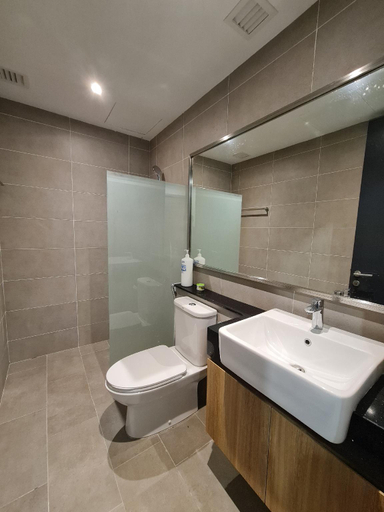 Bathroom 2, Tropicana 218 Seaview 2Bedrooms 4-6pax (3201), Pulau Penang