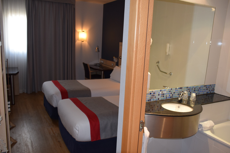 Bedroom 5, Holiday Inn Express MADRID - RIVAS by IHG, Madrid