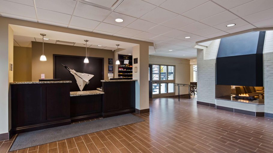 Public Area 2, Best Western London Airport Inn & Suites, Middlesex