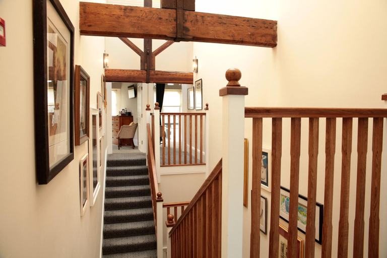 Public Area, Y Capel, Conwy